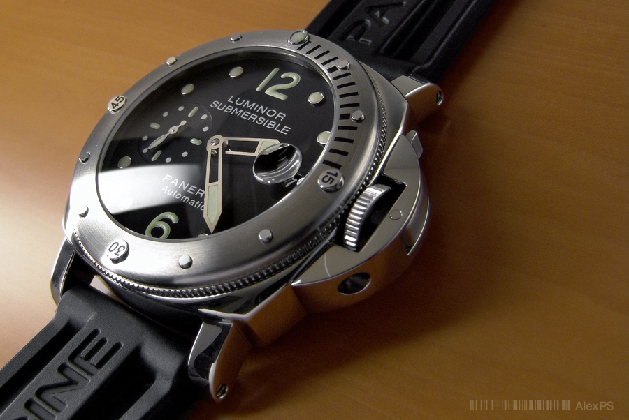 Panerai Luminor Submersible PAM 24F